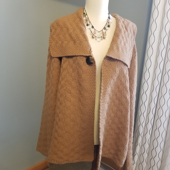JM Collection Sweaters - JM Collection Camel Sweater